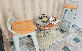 Apartamentos Los Jardines& Parking