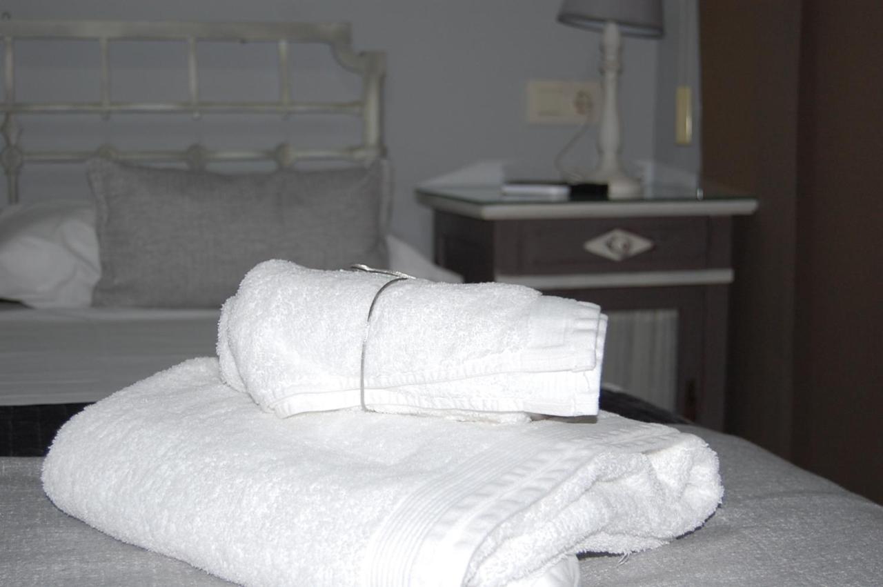 Apartamentos Los Jardines& Parking Cordova Esterno foto